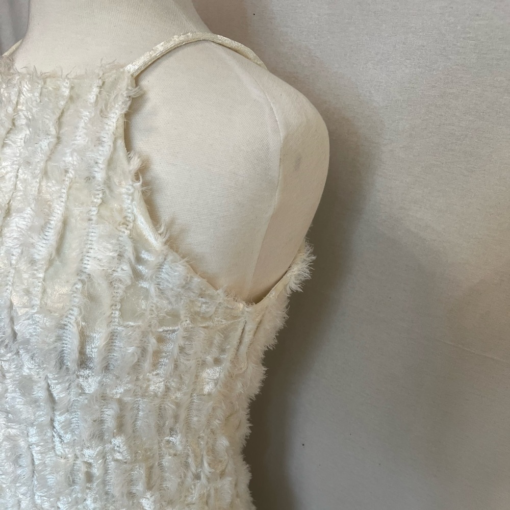 Feather Effect Top - Picture 5 of 8